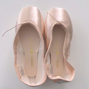 Virtisse Pointe Shoes (verve)